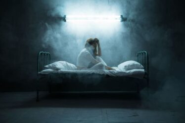 眠れない女性